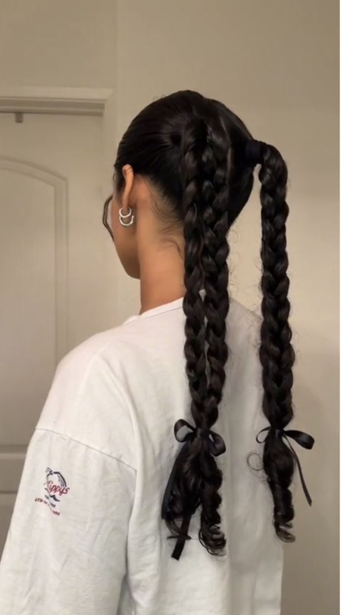 Κούρεμα Bob, Pigtail Braids, Fishtail Braid, Ribbon Hairstyle, Hairdos For Curly Hair, Hair Stylist Life, Volleyball Hairstyles, Hairstyles For School, Aesthetic Hair