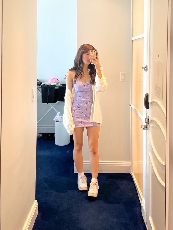 Purple Dress Concert Outfit, Air Force Dress Outfit, Purple Dress Concert, Purple Concert Outfit Ideas, Dress With Air Forces, Purple And White Outfits, Flared Dress Outfit, Purple Concert Outfit, Light Purple Outfit