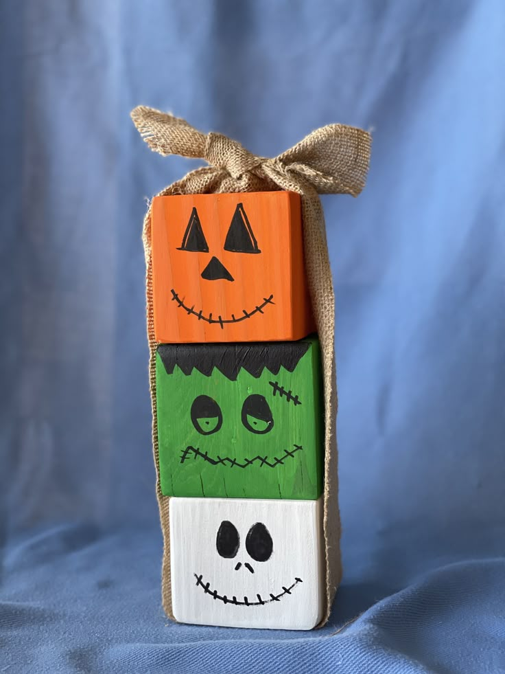 Medium / Halloween Monster Blocks 5 - Old Soul AZ Halloween Decor Homemade, Wood Crafts Halloween, Fall Crafts Wood, Decorative Wood Blocks, Halloween Sellable Crafts, Halloween Woodworking, Wood Projects Halloween, Halloween Wood Crafts To Sell, Simple Crafts To Make And Sell