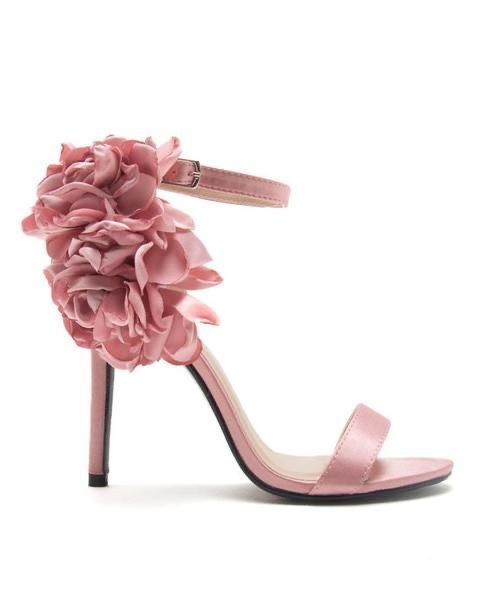 Beautiful Shoes Classy, Shoes Classy, High Heels Classy, Shoes Shopping, Toe Post Sandals, Heels Classy, Bag Shoes, Classy Wedding, Strappy Sandals Heels