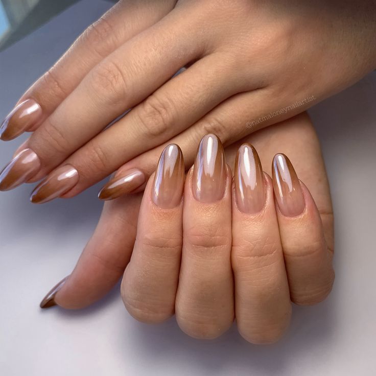 Brown Ombré Nails With Chrome, Brown Chrome Ombre Nails, Brown Ombre Chrome Nails, Ombré Brown Nails, Colour Ombre Nails, Ombré Fall Nails, Ombre Brown Nails, Chrome Ombré Nails, Chrome Nails Ombre