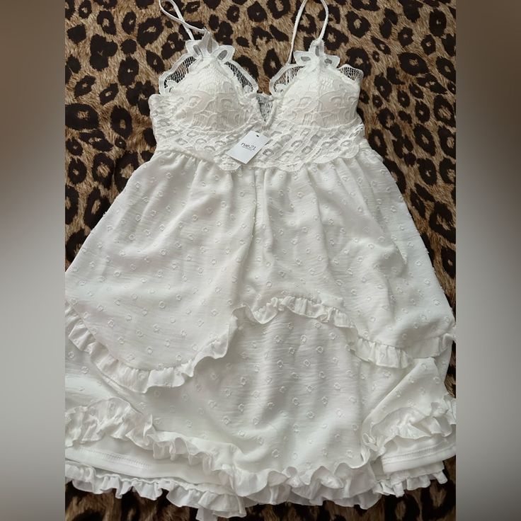 Brandnew White Lace Dress Rue 21 White Babydoll Dress Lace, Cute Shirt Dresses, Summer Lace Dress With Lining, Summer Mini Lace Dresses, Lined Lace Summer Dress, Summer Lace Dresses Lined, Lined Lace Mini Dress For Summer, Chic Lined Lace Mini Dress, Sleeveless Lace Mini Dress For Day Out