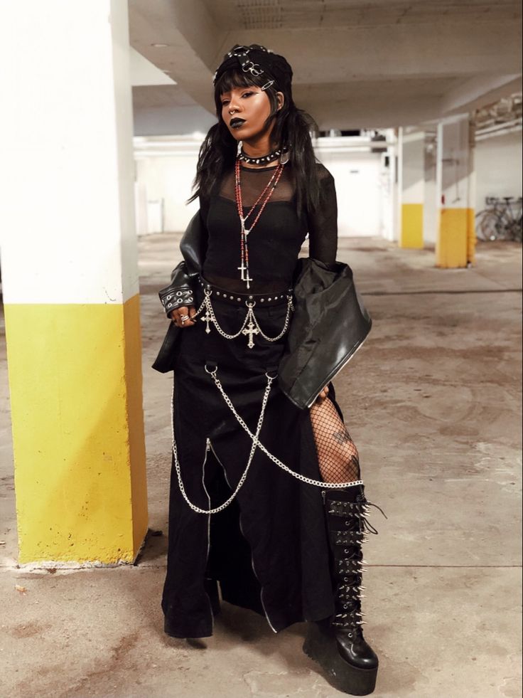 #goth #gothgirl #gothgrunge #blackgoth #blackgothgirl #afrogoth #afropunk #altgirls #gothfashion #altfashion #roxyvail #blackalt #altgirls #grunge #punk #emogirl #darkaesthetic #darkfashion #grungefashion#Blackgrungegirl #afrogrunge Goth Pride Outfit, Black Punk Outfits, Afropunk Aesthetic, Punk Black Women, Black Goth Aesthetic, Alternative Black Women, Alt Black Woman, Goth Black Women, Goth Ihop