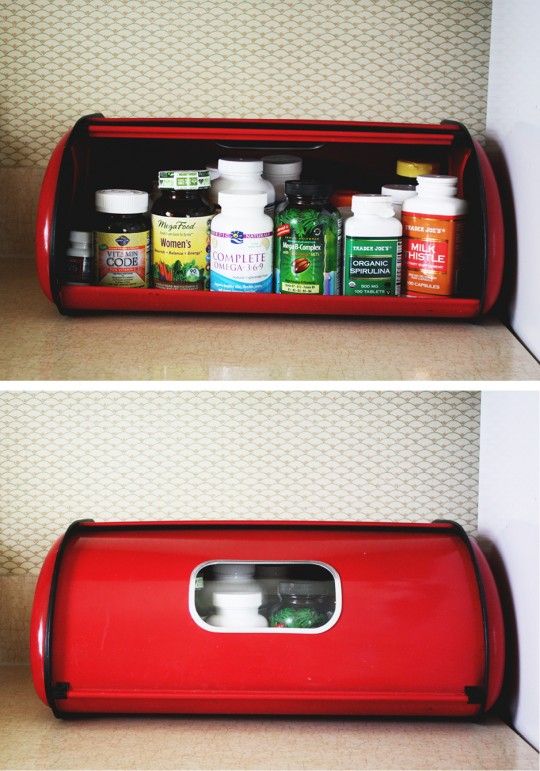 Bread box as pill bottle storage - keep kitchen looking nice. Medication Storage Ideas, Pill Organizer Ideas, Medication Organization Storage, Organize Medicine, Vitamin Storage, Store Organization Ideas, Dollar Store Organization Ideas, Medicine Cabinet Organization, Diy Medicine