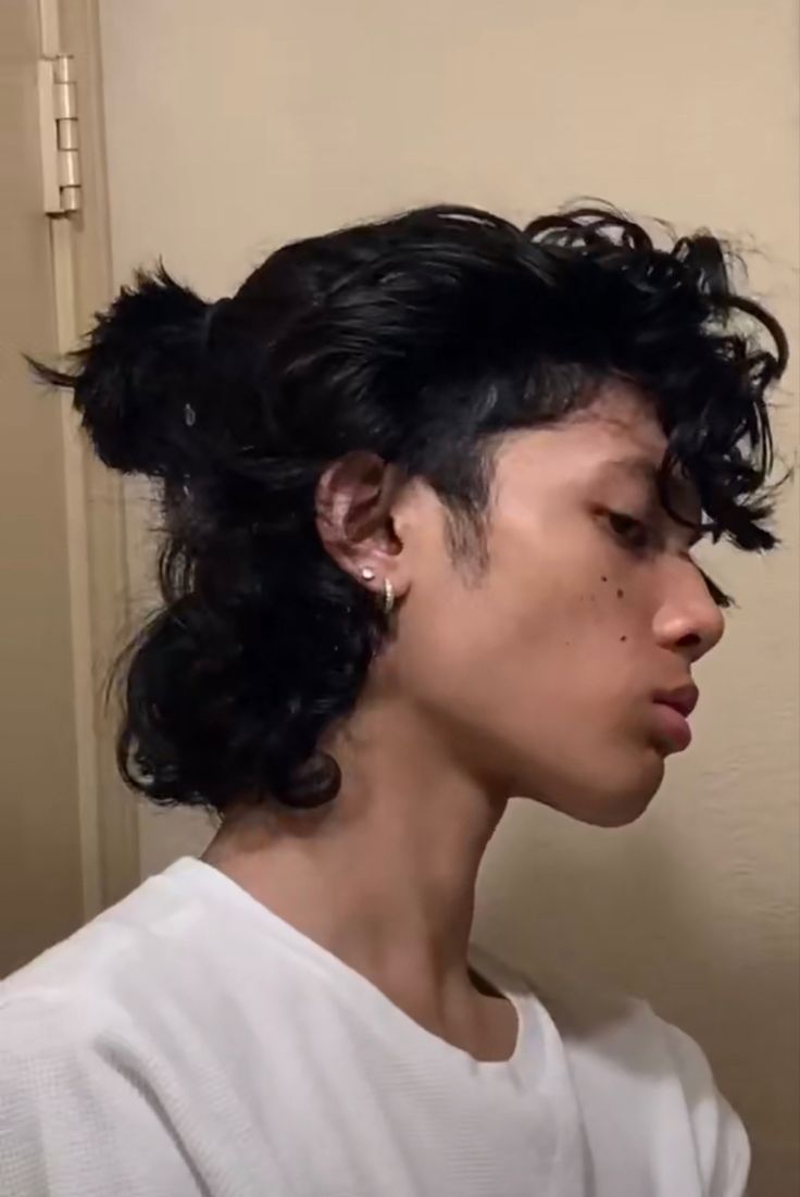 Men Haircut Curly Hair, Mullet Haircut, Hair Inspiration Short, Short Curly Haircuts, Shot Hair Styles, Mullet Hairstyle, Hair Reference, Curly Hair Men, Short Hair Haircuts