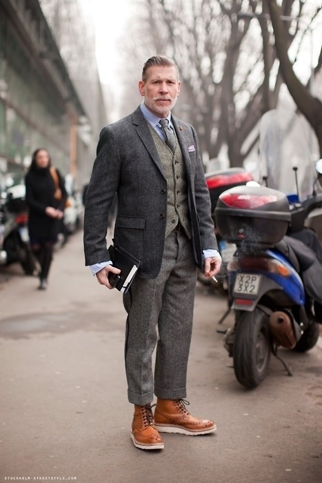 Style Icon: Nick Wooster Nick Wooster, Man In A Suit, Herren Style, Hipster Man, Men Street, Fashion Over 40, Suit And Tie, Men Looks, Wool Blazer