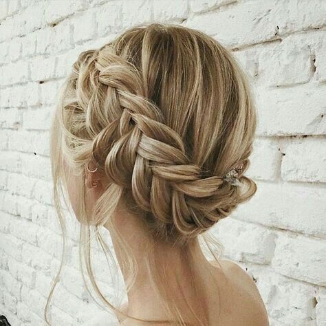 H a i R Fishtail Braid, Short Hair Tutorial, Bridal Hairstyles, Penteado Cabelo Curto, Hair And Beauty, Braided Hairstyles Tutorials, Braided Hairstyles Easy, Braided Updo, Long Hairstyles