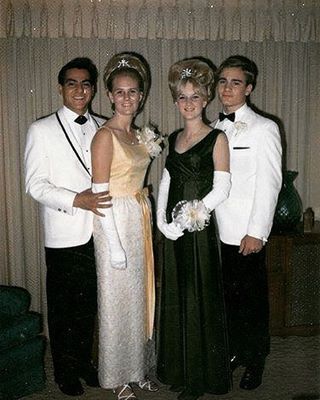 60s Prom, Prom Prep, Prom Picture, High School Prom, School Prom, Fashion 1960s, Prom Queen, The Prom, Swinging Sixties