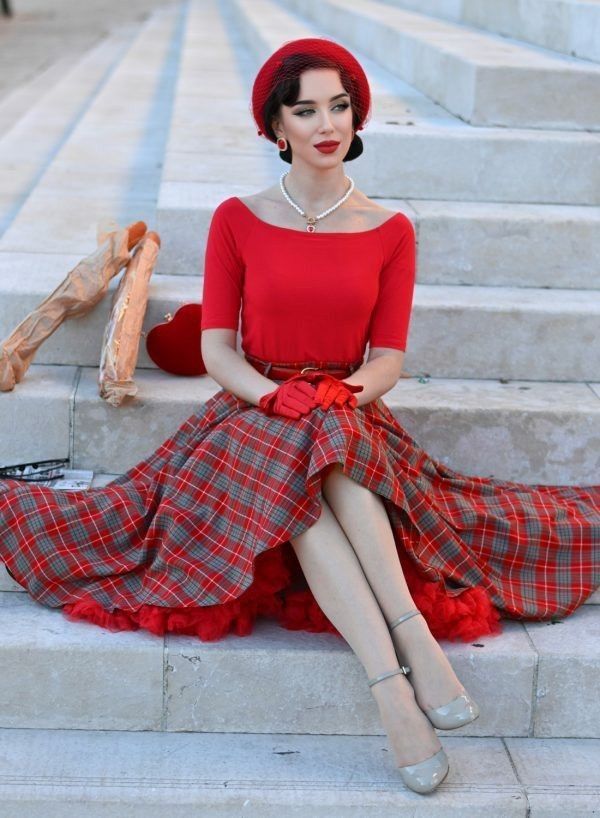 Retro Outfits 50s, 40s Fashion 1940s Style, Fashion 1940s Style, 1940s Woman, 50s Fashion Dresses, Fashion 1940s, Girls Fall, 1950s Style, Types Of Girls