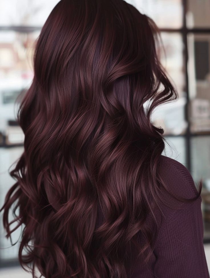 25 Fall 2024 Hair Color Trends: Discover the Hottest Shades for Brunettes, Blondes, and More! - jalixo.com Dark Cherry Balayage, Lived In Brunette Balayage Dark Roots, Red Hair Trends 2024, 2024 Fall Hair Colors, Chocolate Brunette Hair, Red Hair Trends, Fall Hair Color For Brunettes, Fall Hair Colors, Balayage Brunette