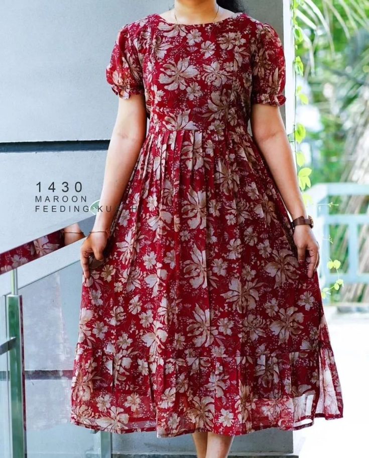 Simple Cotton Frocks For Women, Frocks Designs For Women, Cotton Frocks For Women, Layer Gown, Ladies Frock Design, Simple Frock, Frock Models, Kurti Styles, Simple Frock Design