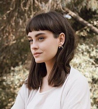 Short Fringe Round Face, Baby Bangs Shoulder Length Hair, Baby Bangs Long Hair Straight, Microbangs Straight Hair, Round Face Micro Bangs, Micro Bangs With Long Hair Round Face, Baby Bangs Straight Hair, Baby Bangs Haircut, Micro Fringe Long Hair