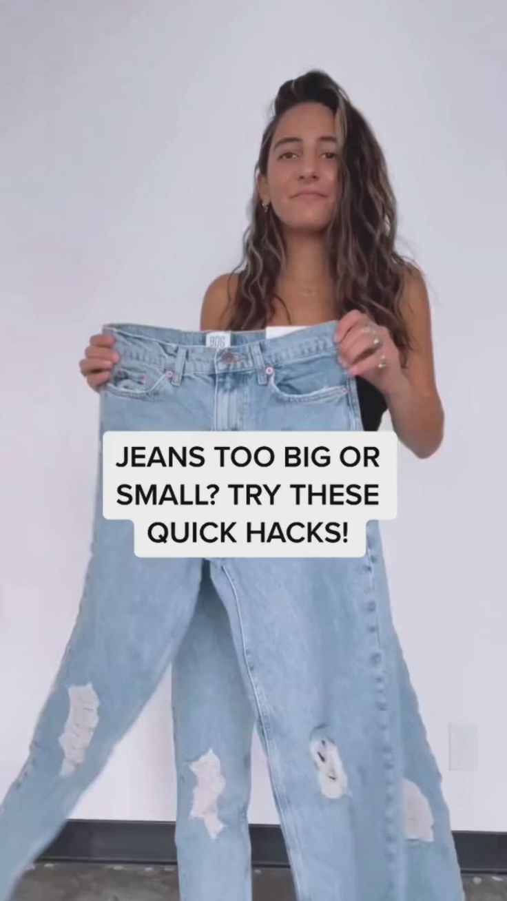 Clothing Hacks Diy, Jean Hacks, Jeans Too Big, Hacks For Girls, Unique Outfit Ideas, Diy Clothes Hacks, Shirt Hacks, Outfit Hacks, Clothes Life Hacks