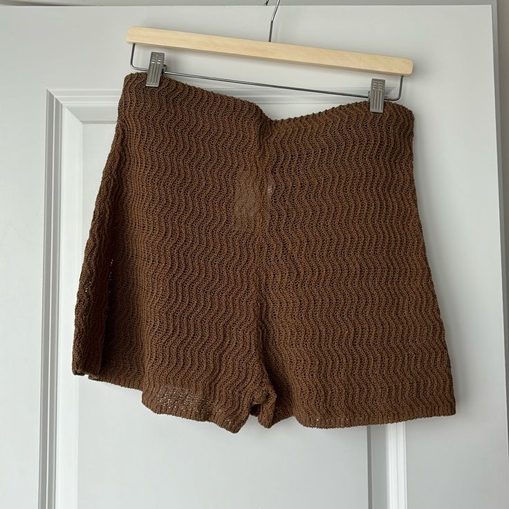 New Condition No Flaws I Have Cardigan Top To Match With This Shorts Brown Short Length Bottoms For Day Out, Trendy H&m Bottoms For Day Out, H&m Summer Bottoms For Day Out, Summer Style H&m Short Bottoms, Fitted Bottoms For Warm Weather, H&m Summer Bottoms For Vacation, H&m Casual Bottoms For Vacation, Casual H&m Bottoms For Vacation, Brown Bottoms For Summer Day Out