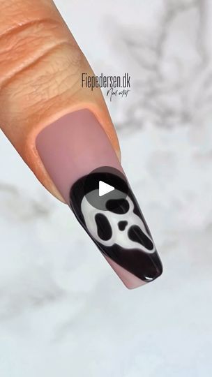 58K views · 3.8K reactions | [Reklame] 𝐄𝐚𝐬𝐲 𝐆𝐡𝐨𝐬𝐭𝐟𝐚𝐜𝐞 🖤🩸🗡️  #naildesigns #gelnails #nailinspiration #nailsonpoint #nailartist #instagramnails #nailsofinstagram #nails #acrylicnails  #nailideas #nailart #nailinspo #naileditdaily #nailsoftheday #nailpro #nailsmagazin #spooky #spookyseason #halloween #scream #scarymovie #ghostface | Fie Pedersen | J333RY · Scream Ghostface Theme (feat. Soulpacifica) Scream Mask Nails, Ghostface Nails, Scream Mask, Scream Ghostface, Instagram Nails, Ghost Faces, Nail Pro, Nail Artist, Nails Inspiration