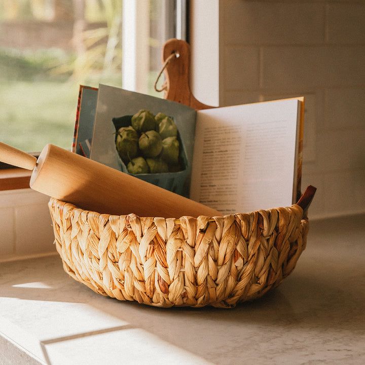 a water hyacinth small round wicker basket handles Parent Hacks, Thrift List, Woven Storage Baskets, Wall Decor Storage, Wicker Storage, Plant Parent, Wooden Basket, Decorative Basket, Woven Baskets Storage