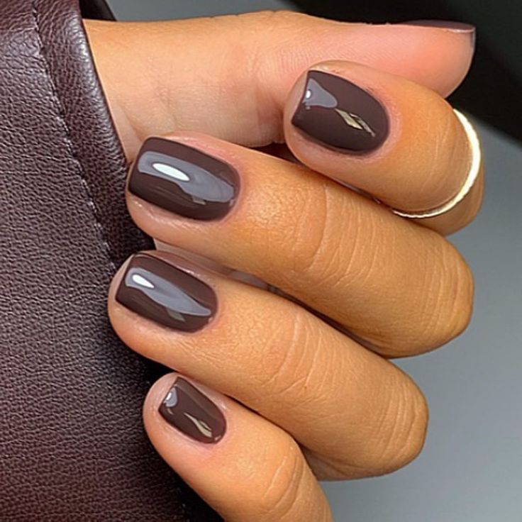 Chocolate Chrome Nails, Summer 2023 Nail Trends, Hottest Nail Designs, Short Fall Nail Designs, Short Fall Nail, 2023 Nail, Fall Gel Nails, Nagel Tips, Autumn Look