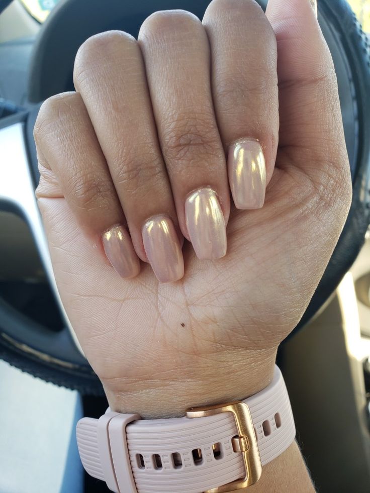 Gold Metallic Nails Design, Beige Chrome Nails Designs, Gold Nails Metallic, Nude Metallic Nails, Gold Chrome Nails Square, Chrome Nails Beige, Natural Metallic Nails, Chrome Nails Champagne, Chrome Champagne Nails