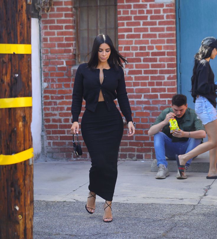 Estilo Kim Kardashian, Kim Kardashian Makeup, Estilo Kardashian, Estilo Kylie Jenner, Outfit Elegantes, Kim Kardashian Outfits, Kim K Style, Kardashian Outfit, Kim Kardashian Style