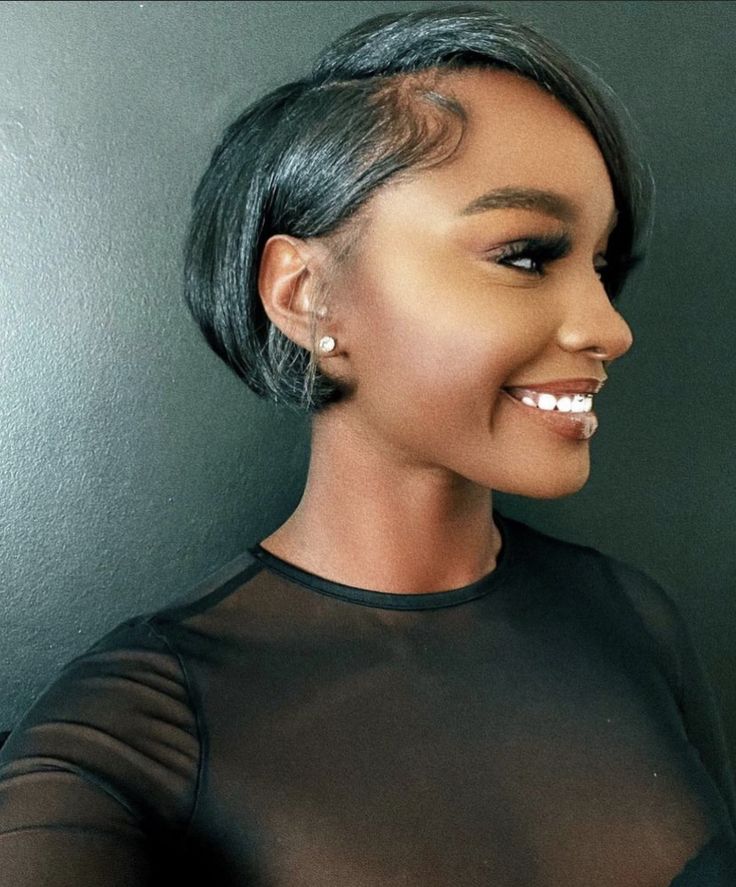 Natural Hair Bob Cut, Natural Hair Bob, Short Relaxed Hairstyles, Short Black Hair, Natural Hair Short Cuts, Short Hair Black, Short Hair Pixie Cuts, Short Sassy Hair, Sassy Hair