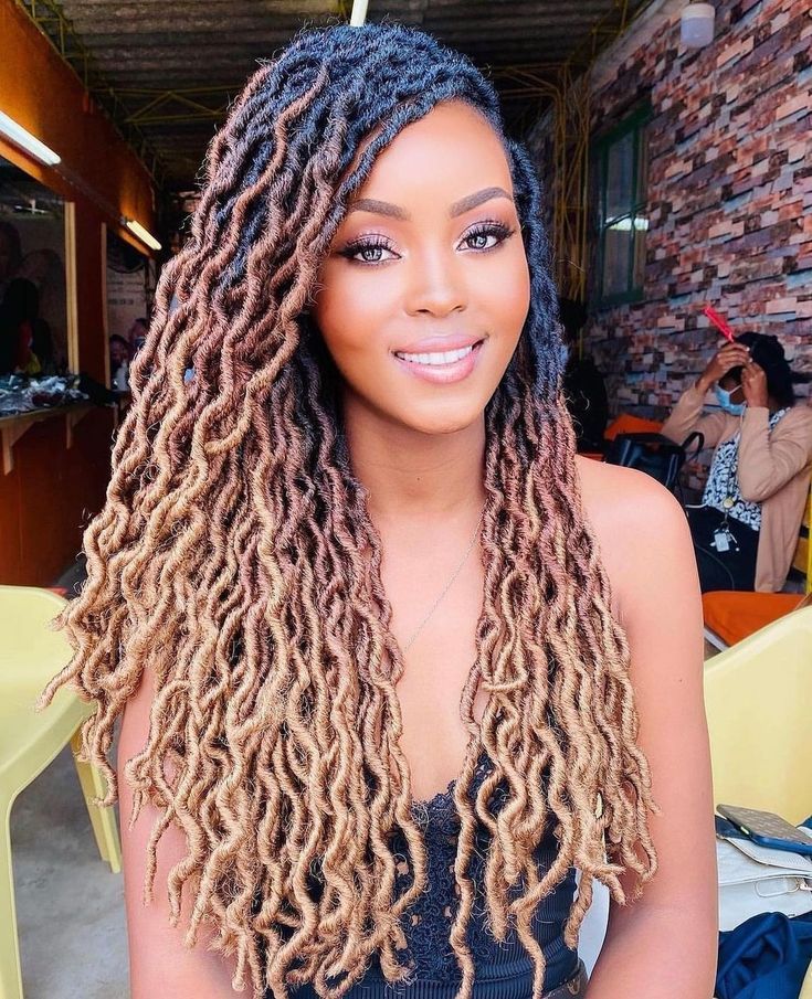 Burgundy Hair Black Women, Ombre Locs, Hair Ideas For Women, Latest Braided Hairstyles, Braided Dreadlocks, Hair Black Women, Protective Hairstyles For Natural Hair, Faux Locs Hairstyles, African Hair Braiding Styles