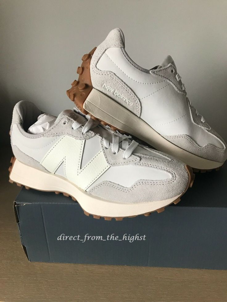 New Balance 327 Sea Salt, New Balance 327 White, New Balance Aesthetic, Nb 327, Off White Trainers, Summer Trainers, Cream Sneakers, Nimbus Cloud, Classy Makeup