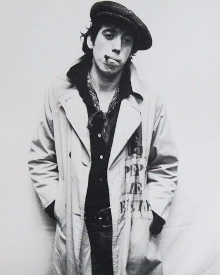 Mick Jones The Clash Aesthetic, Penny Smith, The Future Is Unwritten, Paul Simonon, Aesthetic Portrait, Mick Jones, Joe Strummer, The Jam Band, Punk Art