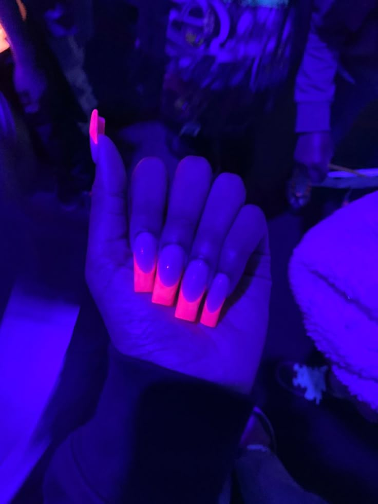 Light Up Nails, Glow Party Nails, Glow Party Nail Ideas, Neon Party Nails, Black Light Nails, Glow In The Dark Pink Nails, Hot Pink Glow In The Dark Nails, Glow In The Dark Nails Acrylic, Glow In The Dark Summer Nails