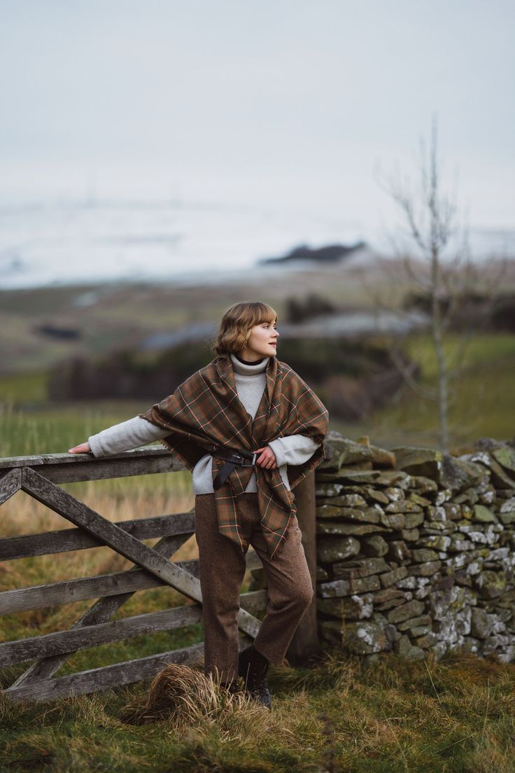 Classic square shawl in our own exclusive Flodden Commemorative 100% wool tartan. This generously large shawl measures approx 145cm square and can be worn so many ways ,offering inherent insulating warmth without bulkiness- drape it , wrap it , tie it, belt it , pin it - the styling possibilities are endless. Always a comfortable accessory. The Flodden Tartan was designed by Gordon Nicolson in 2013 to commemorate the 500th anniversary of the Battle of Flodden, where King James IV led the Scots a Mackay Tartan, Mackenzie Tartan, Tartan Shawl, Outlander Gifts, The Strawberry Thief, King Henry Viii, English Tudor, Scottish Gifts, Wool Shawl