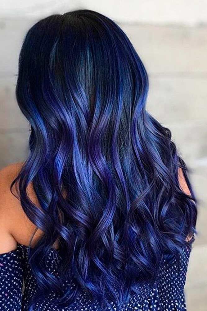 Chic and Sexy Blue Hair Styles for a Brave New Look ★ See more: http://glaminati.com/blue-hair-sexy-styles/ Midnight Blue Hair, Blue Hair Color, Edgy Woman, Blue Black Hair, Dyed Hair Blue, Dark Blue Hair, Ombré Hair, Short Hair Color, Hair Color Blue