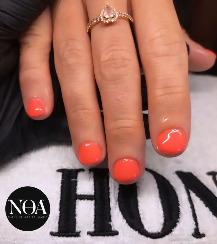 My lovely new client has started her BIAB journey with me, to help her nails grow & gain strength. Look at this colour 'heatwave' 😍 Using all @homeofnailart prouducts. Purebond Complete base Purebuild: Candy Gel: Heatwave Supershine topcoat #hona #homeofnailart #nailtechnicianuk #nailtechnician #nailartist #nailtech #nailsalon #homesalon #nailart #biab #biabnails #buildergel #purebuild #detailpaint #gelmanicure #pedicure Her Nails, Home Salon, Nail Technician, Gel Manicure, Nail Artist, Nail Tech, Nail Salon, Nail Art, Candy