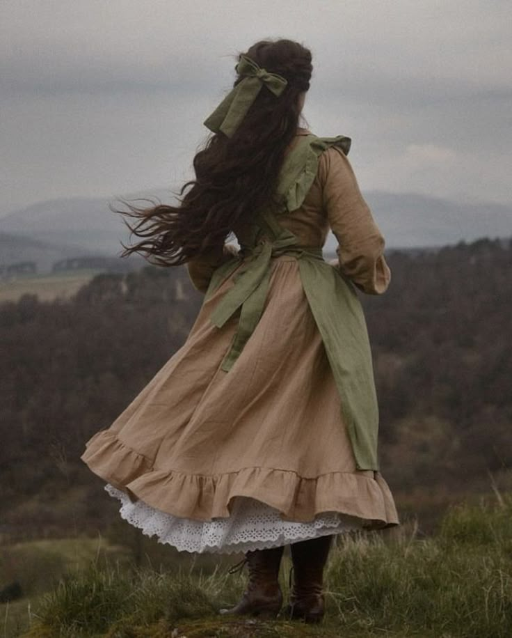 Anne With An E Aesthetic Outfits Modern, Pioneer Inspired Outfits, Cottagecore Boots Outfit, Anne Of Green Gables Aesthetic Clothes, Fairy Tale Outfits, Cottagecore Outfits Aesthetic, Peasant Aesthetic, Servant Dress, Colonial Fashion