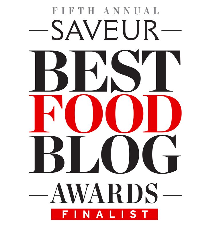 the best food blog award badge for readers'choice, with red and black lettering