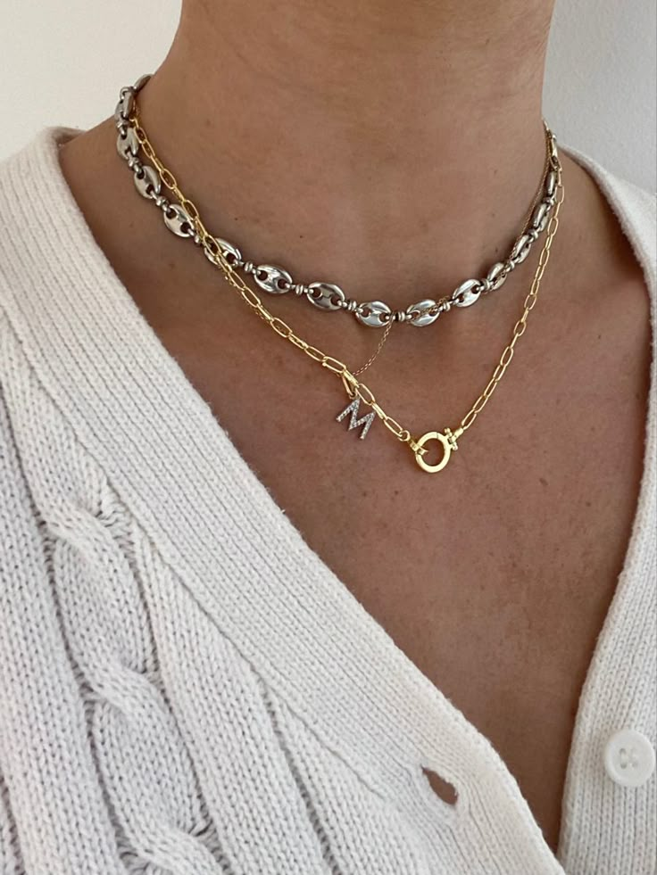 Silver Layered Charm Necklaces, Two Tone Necklace Layering, Silver And Gold Mixed Necklace, Stacked Necklaces Mixed Metals, Mixing Metals Necklaces, Mixing Metal Jewelry, Good And Silver Jewelry Mixed, Gold And Silver Layered Necklaces, Mixed Metals Necklaces