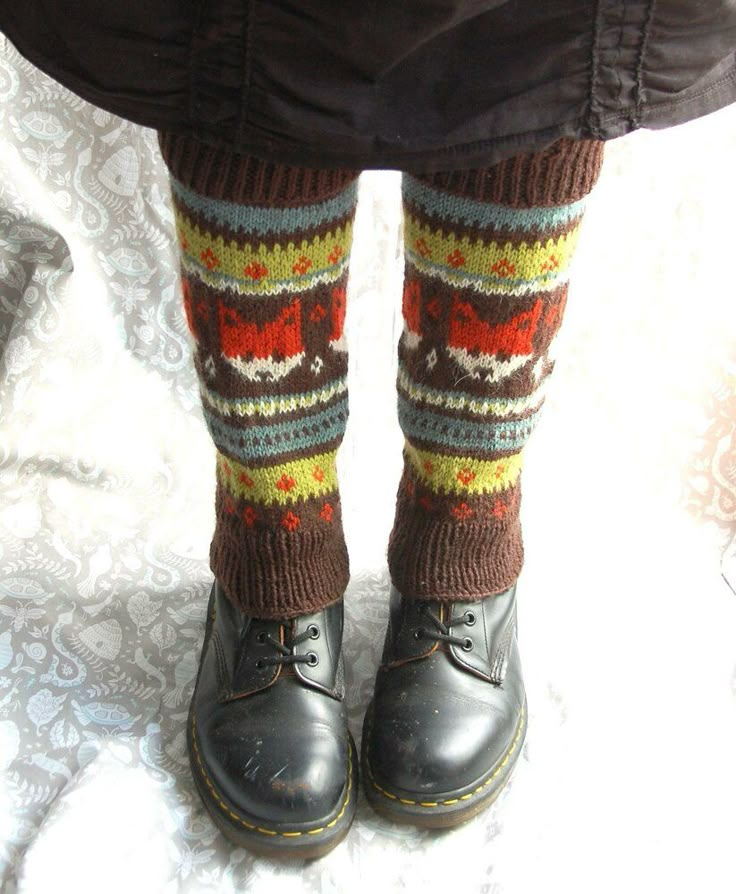 Cozy Fall Aesthetic, Shoes And Socks, Grandma Core, Knit Picks, Calamari, Aesthetic Clothing, Mode Inspo, Fall Aesthetic, Cool Clothes