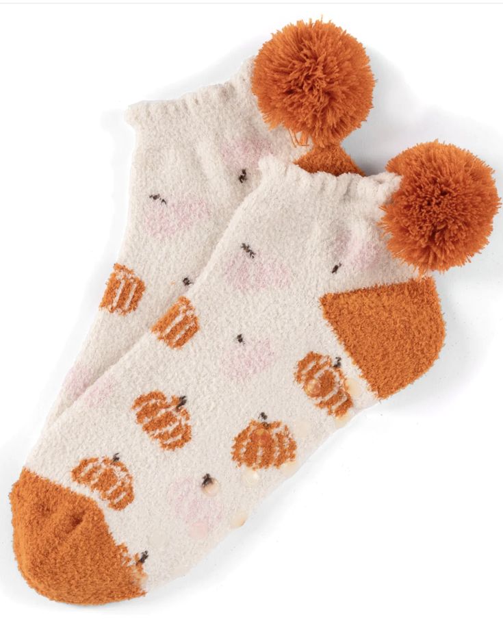 Vegan Packaging, Autumn Socks, Pumpkin Socks, Boo Basket Ideas, Orange Color Combinations, Boo Baskets, Fuzzy Texture, Scout Bags, Boo Basket