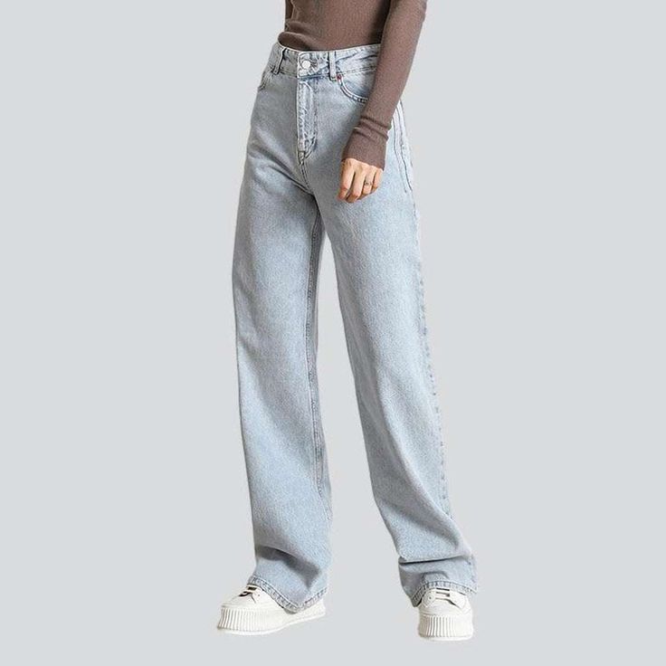 Feel the nostalgia of the Nineties in our 2023 Autumn Collection's high-waisted. straight women's jeans! This vintage-inspired piece is perfect for those who want to show off their bold. fashion-forward personality. Crafted with stonewashed denim and a zipper and button closure. these jeans offer a chic. timeless look with luxurious comfort.Distinctive Features: 90s Style: Step back into an iconic era with this vintage-inspired fashion statement. High-Waisted: Flaunt your figure with a classic. Autumn Collection Fashion, Timeless Jeans, White Jeans Men, Yellow Denim, Vintage Inspired Fashion, Autumn Collection, Stylish Clothes, 2023 Autumn, Jeans Online