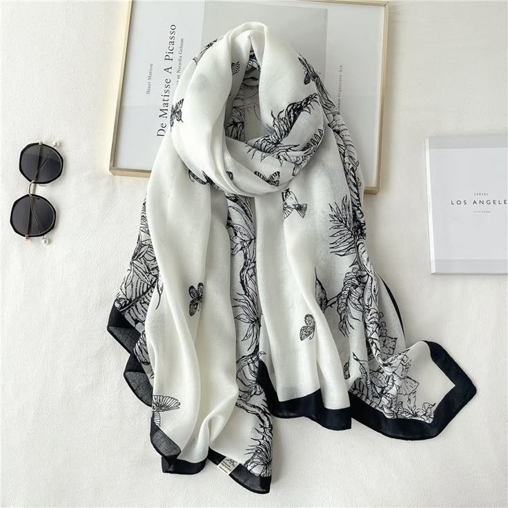 Outfits With Scarf, Scarf Aesthetic, Print Scarf Design, Hijab Ideas, Long Frock Designs, Dresses By Pattern, Cute Scarfs, Women Scarf, Scarf Women Fashion