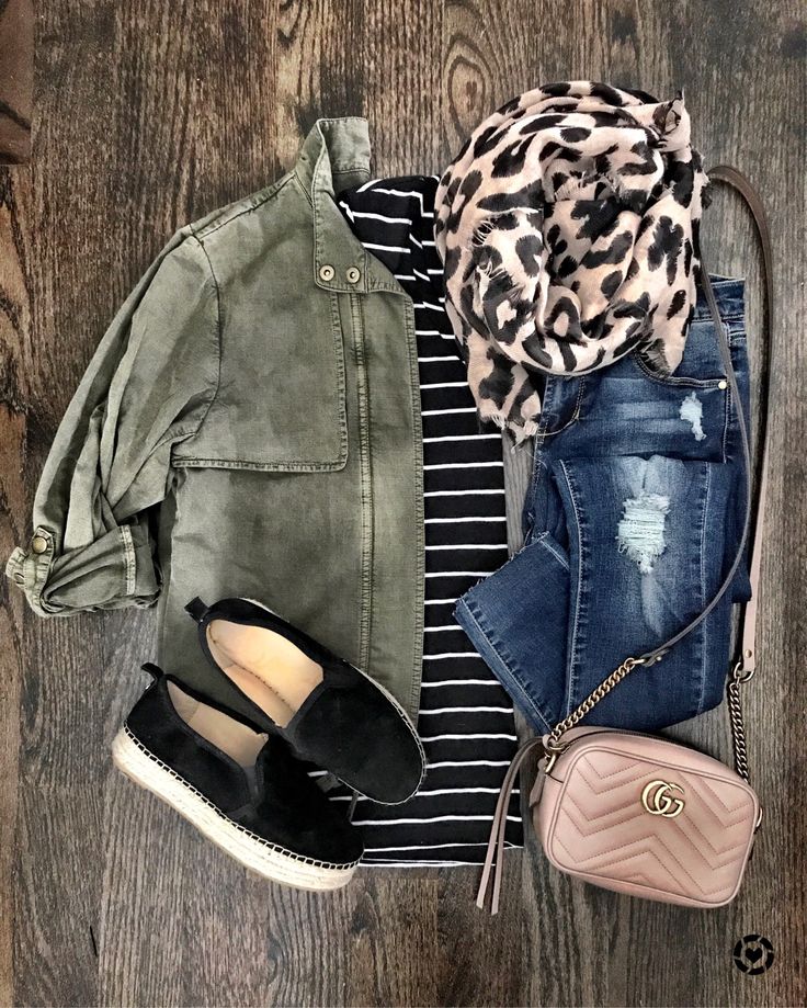 Instagram + Weekend Sales Roundup | MrsCasual Vestiti In Jeans, Mode Tips, Leopard Scarf, Fun Clothes, Boating Outfit, Clothes And Shoes, Mode Casual, Instagram Outfits, Clothes Style