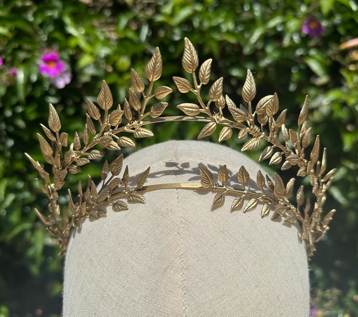 Halo Crown Wreath Crown Laurel Wreath Crown Bridal Tiara Greek Crown Bridal Crown Flower Crown Wedding Headpiece Gold Leaf - Etsy Golden Laurel Crown, Gold Wreath Crown, Greek Headpiece, Laurel Wreath Crown, Greek Crown, Gold Headpiece Wedding, Gold Laurel Wreath, Gold Leaf Crown, Crown Wreath