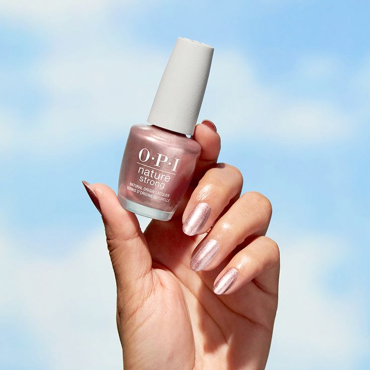 Couldn’t be more #OPIObsessed over this little bottle of ROSEGOLDness! Shade: #IntentionsAreRoseGold #ColorIsTheAnswer #OPINatureStrong #RoseGoldNails #RoseGoldMani #PinkNails #PinkMani #IridescentNails #IridescentMani #ValentinesNails #ValentinesMani #OPIObsessed #NailGoals #NailEnthusiast #NailLove #NOTD #VeganLifestyle #VeganBeauty #VeganInspo #Veganuary Opi Champagne Nail Polish, Nail Polish Natural, Best Nail Polish Brands, Champagne Nails, Rose Gold Nail Polish, Brown Nail Polish, Fall Nail Polish, Shimmer Nail Polish, Metallic Nail Polish