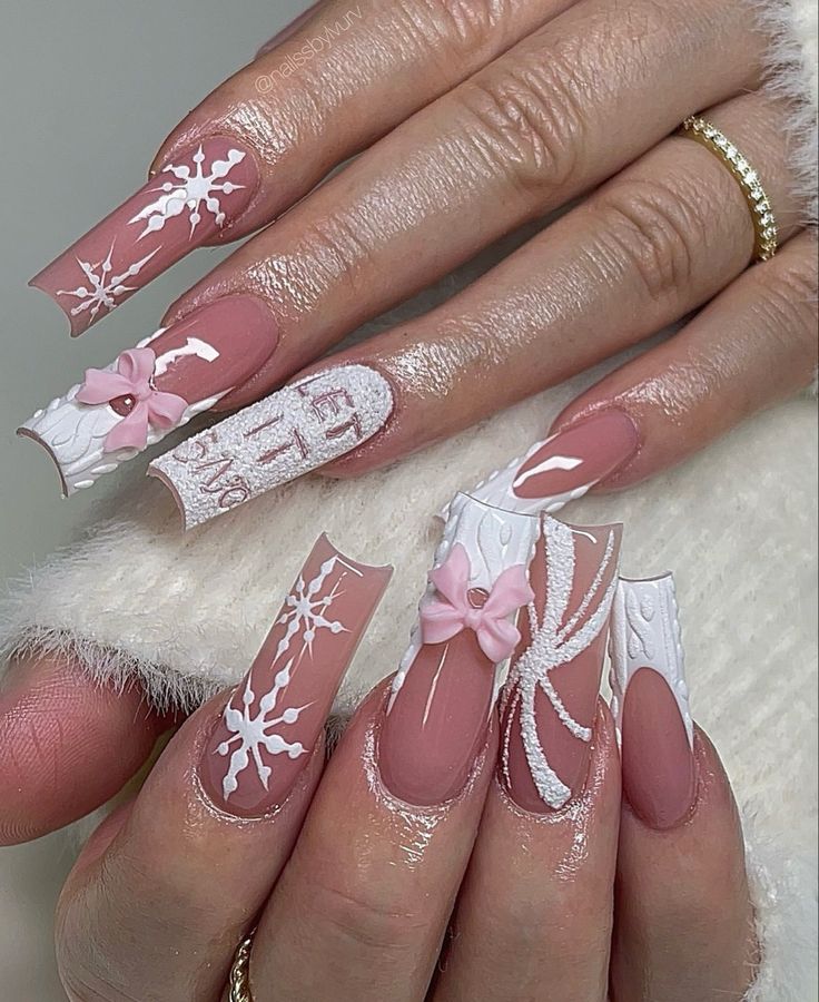 Pink And Gold Winter Nails, Santa Nails, Winter Nails Acrylic, Acrylic Press On Nails, Girly Acrylic Nails, Acrylic Nails Coffin Pink, Christmas Nails Acrylic, Vacation Nails, Long Square Acrylic Nails