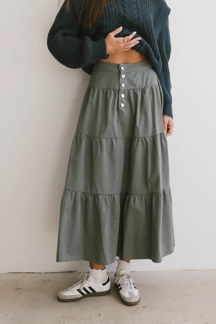 5 Buttons waist skirt in sage Simple Skirts, Natural Fibers Clothing, Floral Lace Skirt, Church Clothes, Artsy Aesthetic, Cute Country Outfits, Knit Maxi Skirt, Tiered Maxi Skirt, Floral Maxi Skirt