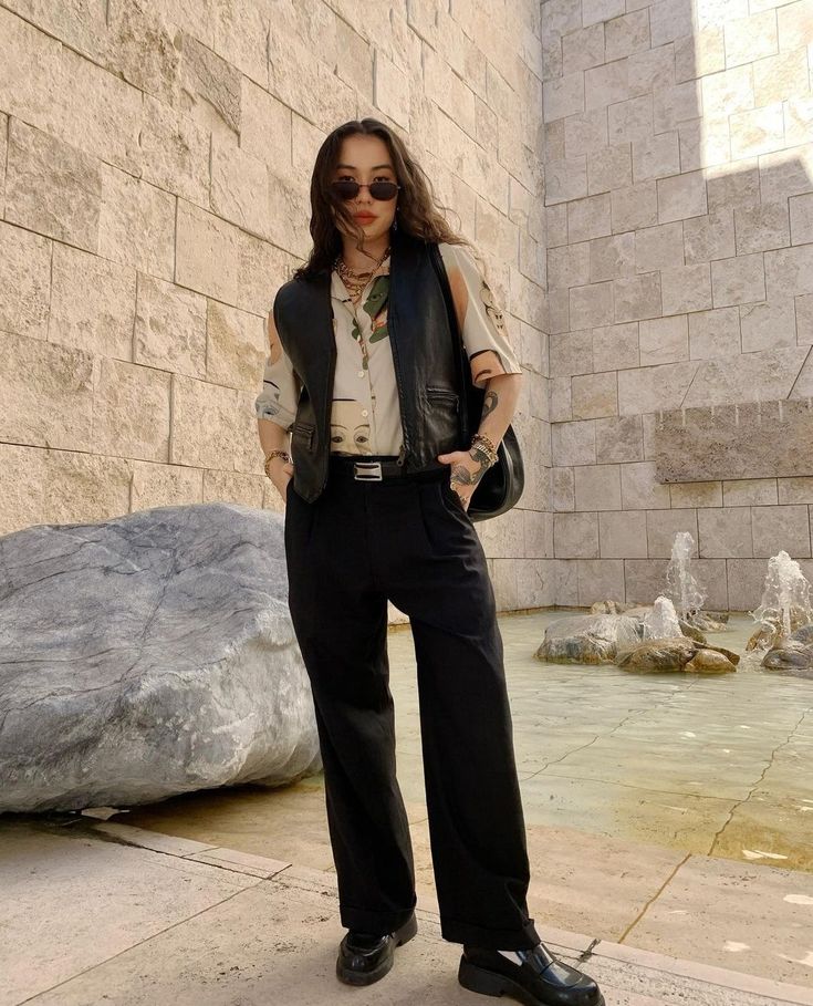 Stylish Masculine Outfits, K8sabz Fashion, Masc Professional Outfits, Queer Formal Outfit, Lesbian Club Outfit, Masc Style Women, Queer Formal Wear, Lesbian Formal Outfits, Sapphic Style