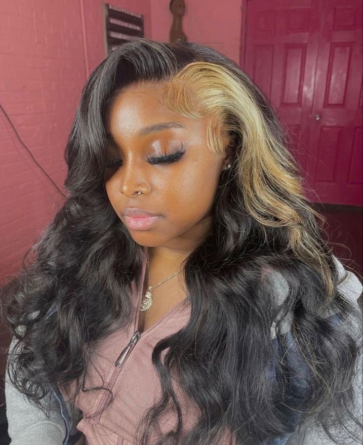 Skunk Stripe, Frontal Wig Hairstyles, Wig Install, Birthday Hairstyles, Quick Weave Hairstyles, Frontal Hairstyles, Pretty Hair Color, Dope Hairstyles, Front Lace Wigs Human Hair