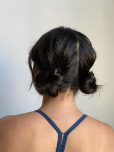 Space Buns Hair, Short Hair Bun, Gym Hairstyles, Pigtail Hairstyles, Work Hairstyles, Low Bun, Penteado Cabelo Curto, Short Hair Styles Easy, 가을 패션