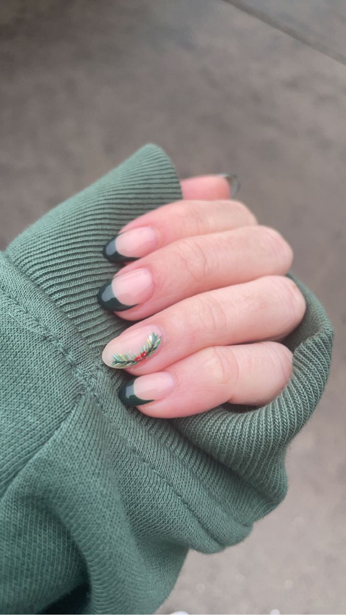 Holly French Tip Nails, French Tip With Mistletoe, Simple Mistletoe Nails, White Nails With Mistletoe, Nails With Mistletoe, White French Tips With Mistletoe, Christmas Nails French Tip Mistletoe, Christmas Nails Mistletoe Red, French Tip With Holly