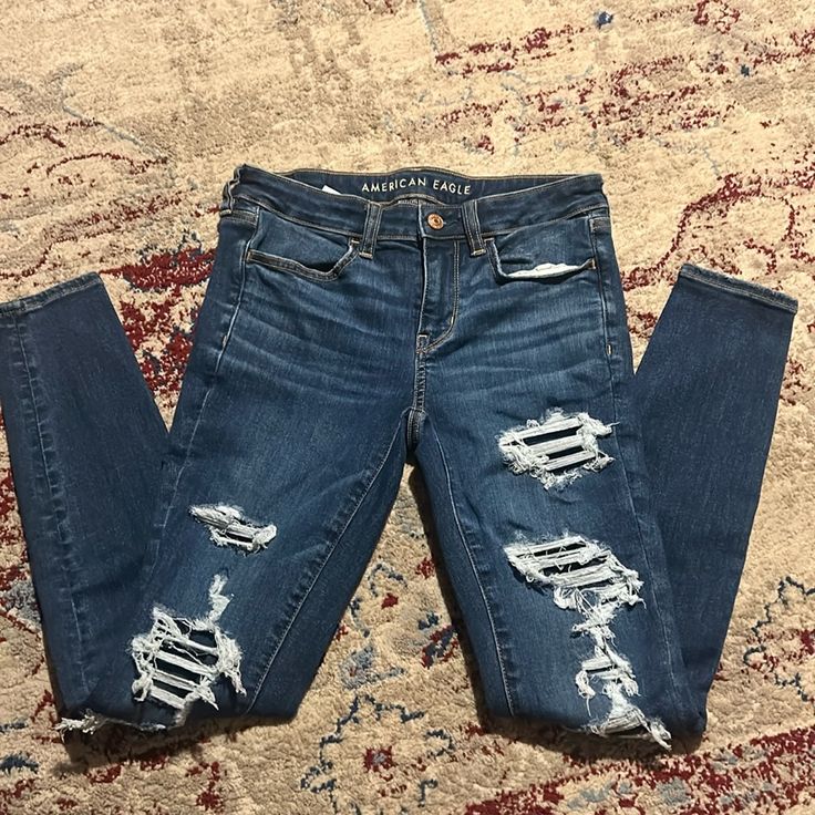 Brand New Never Been Worn Ripped Jeans With Patches, American Eagle Jeans Women, Jeans With Patches, Jeans American Eagle, Couple Stuff, Long Jeans, American Eagle Jeans, Low Rise Jeans, American Eagle Outfitters Jeans