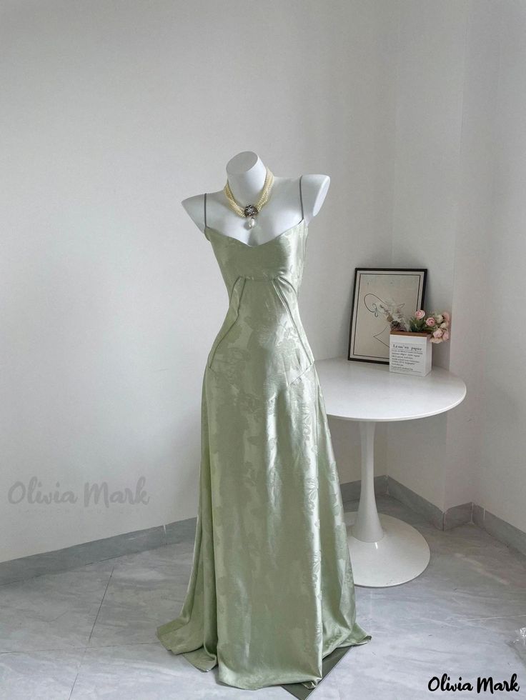 Olivia Mark - Lace Floral Patterned Sleeveless Dress with Embroidery, Elegant Evening Gown Green A-line Gown For Spring, Green V-neck Gown For Banquet, Sleeveless Green Wedding Gown, Sleeveless Satin Gown, Fitted Green A-line Gown, Green Sleeveless Wedding Evening Dress, Green Sleeveless Evening Dress For Wedding, Spring Sleeveless Satin Gown, Green V-neck Maxi Dress For Banquet