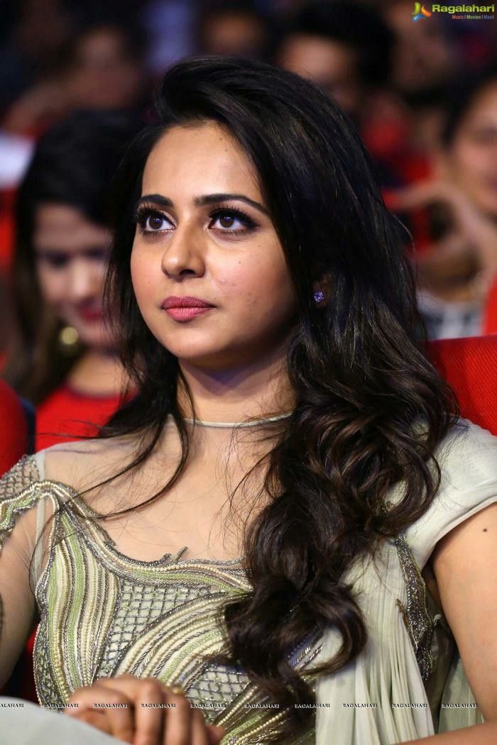 Rakul Preet Singh, Rakul Preet, Actress Photos, Cute Woman, Beauty Women, Wonder Woman, Actresses, Celebrities, Beauty